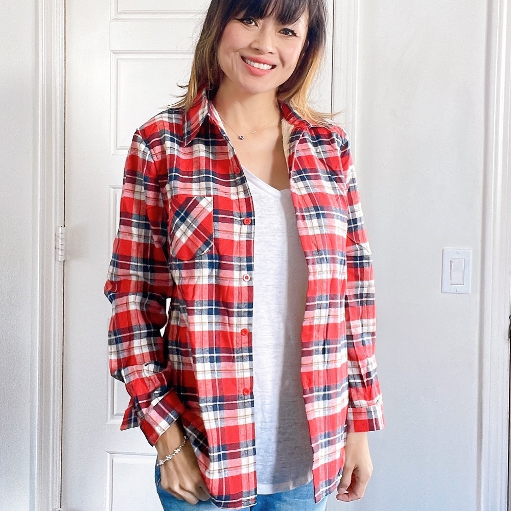 011 Cozy Plaid Sherpa Lined Button up Jacket Shacket - Picture 3 of 8